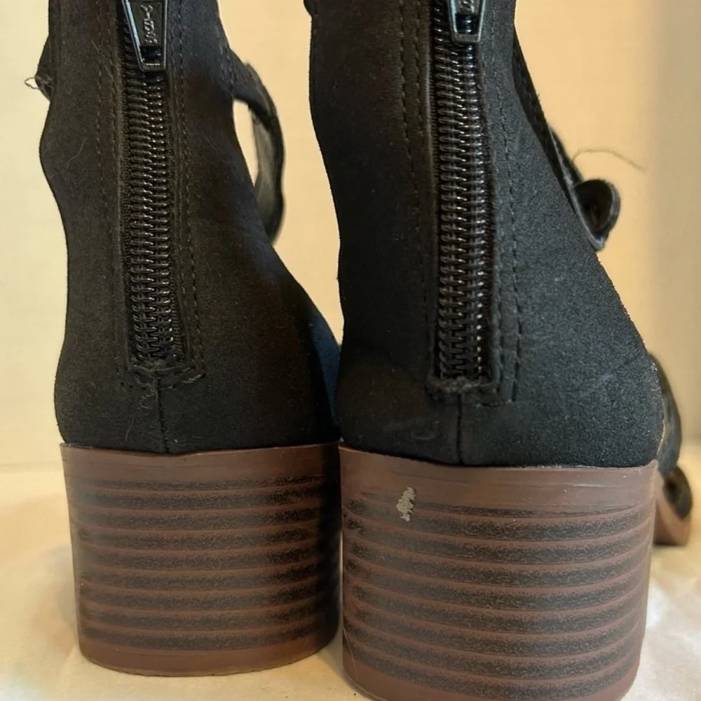 Justice Black Strappy‎ Kids Sandals